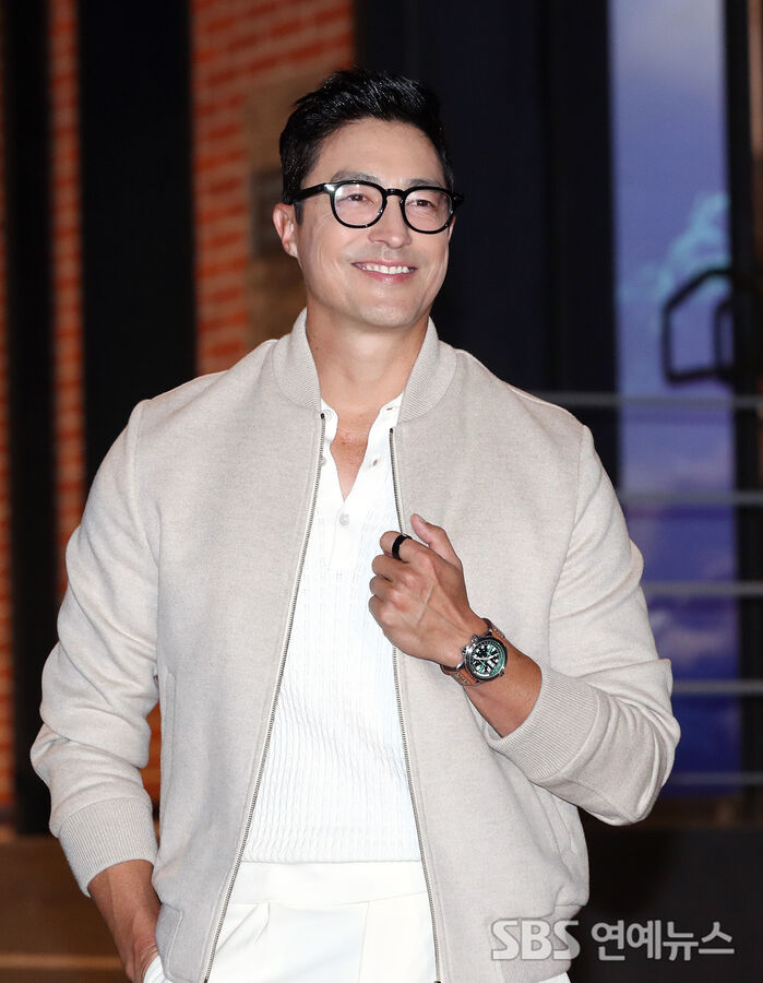 Daniel Henney
