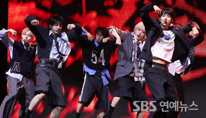 IDID's 'Powerful Debut Performance'