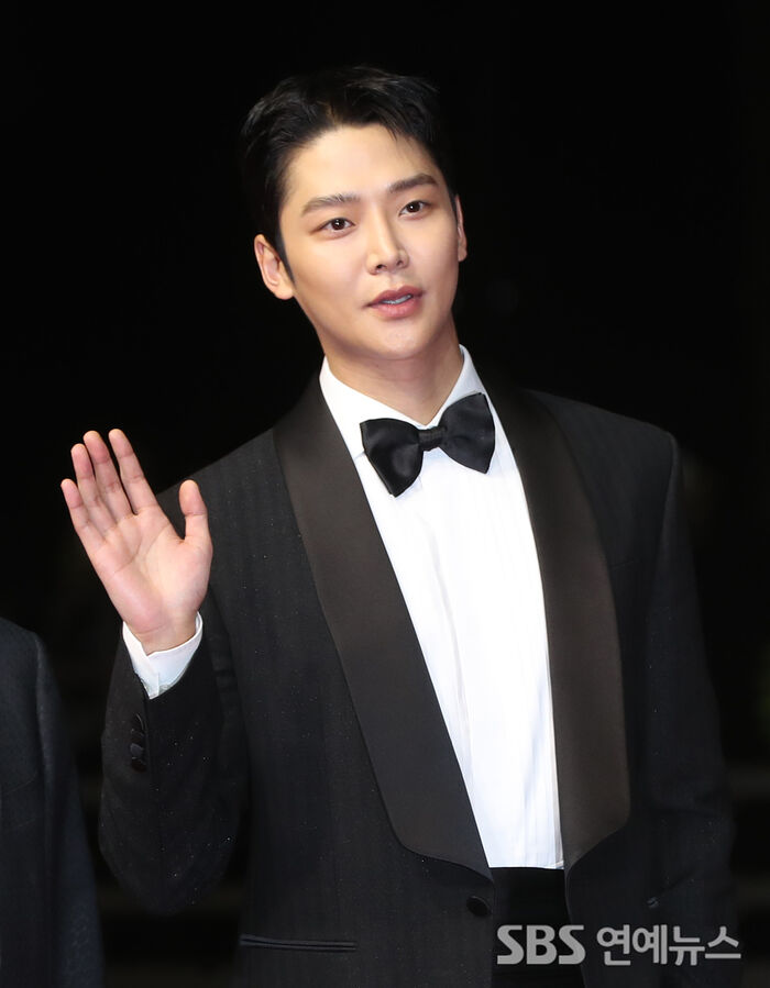 Takryu Cast at the 30th Busan International Film Festival Red Carpet