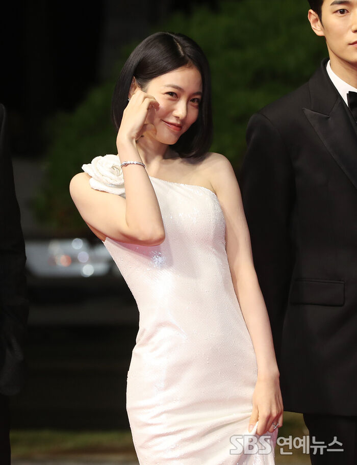 Shin Ye-eun at the 30th Busan International Film Festival Opening Red Carpet