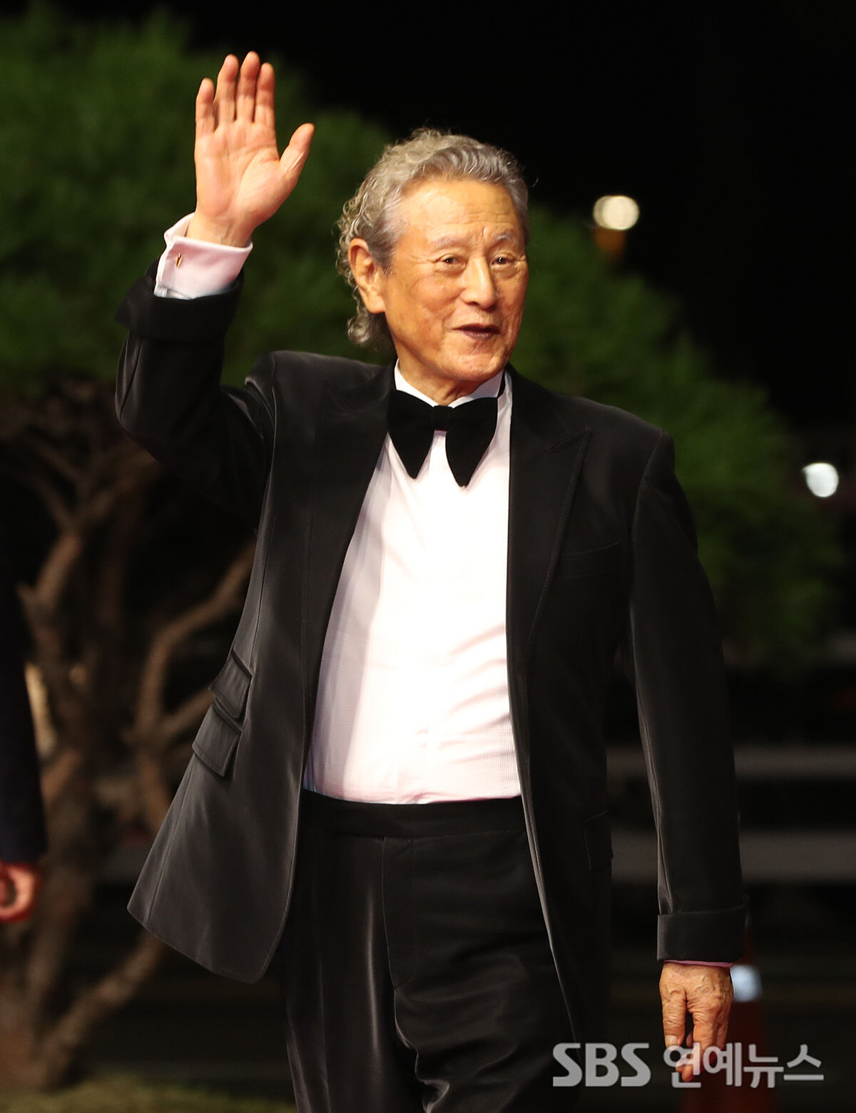 박근형 예수정 장용