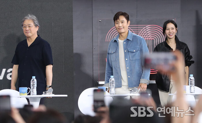 Park Chan-wook, Lee Byung-hun and Son Ye-jin Share the Stage at Busan for 'No Other Choice' Open Talk