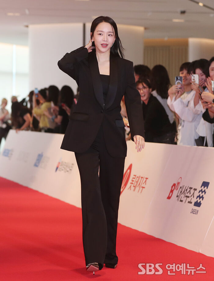 Shin Hye-sun at the 34th Buil Film Awards Handprinting Event