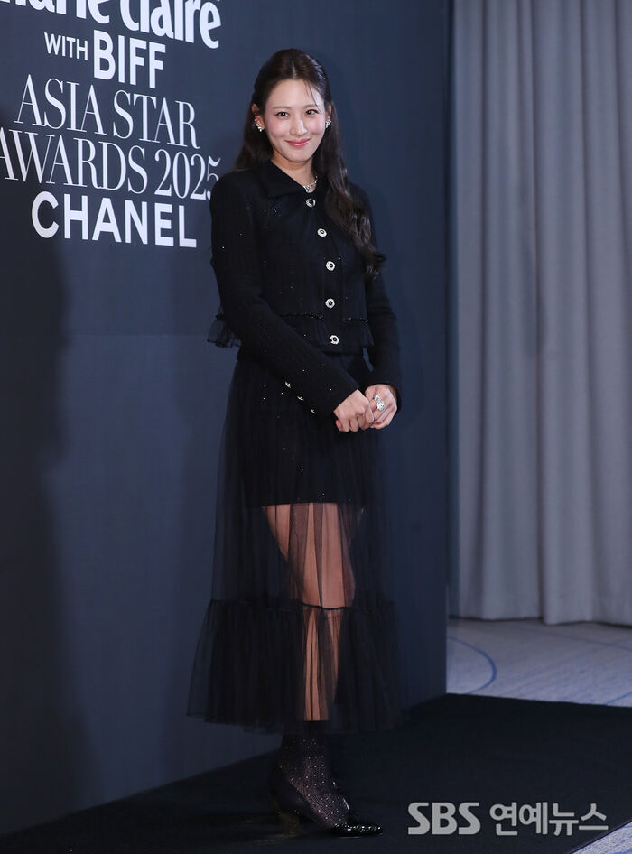 Claudia Kim