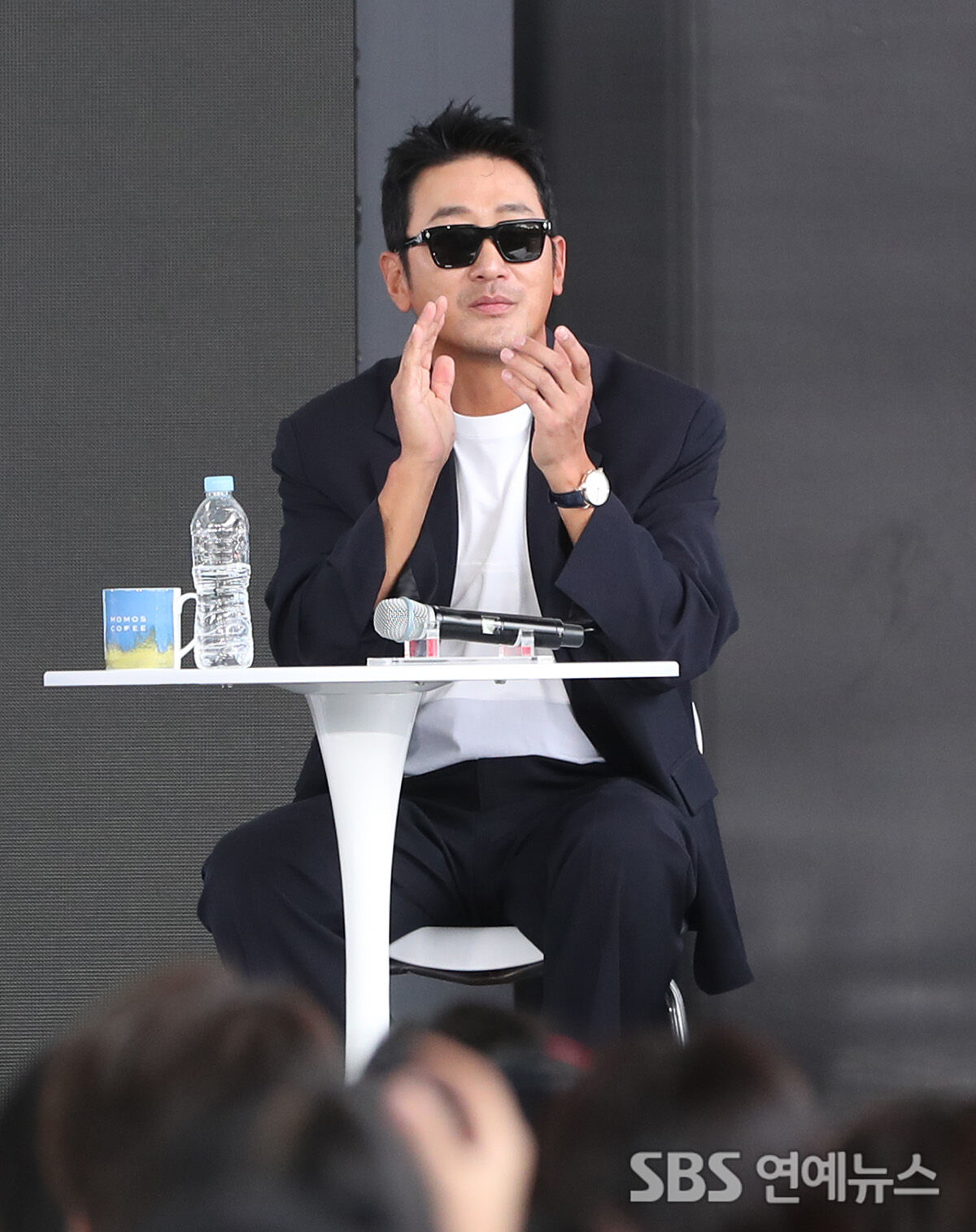 윗집 사람들
