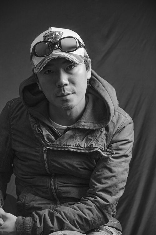 김지운