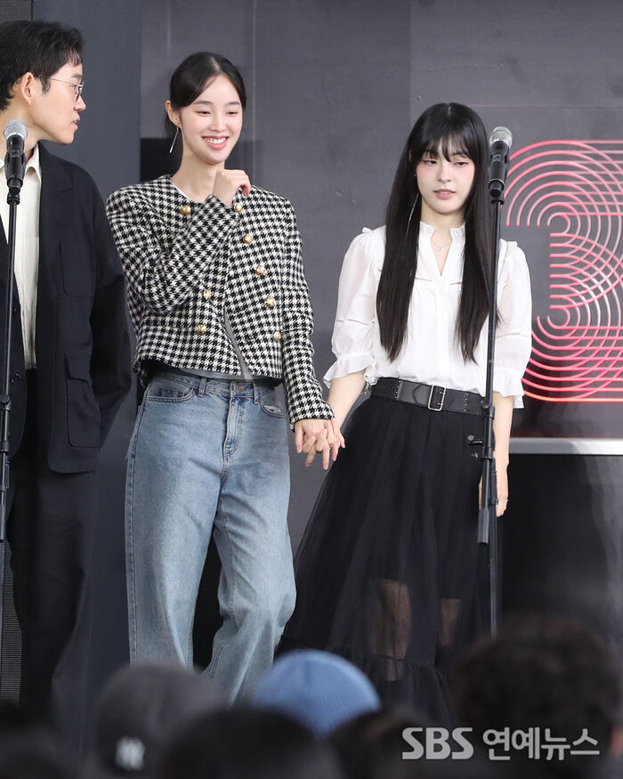 Kang Hae-rim and Bae Kang-hee Go Hand-in-Hand at the Busan International Film Festival