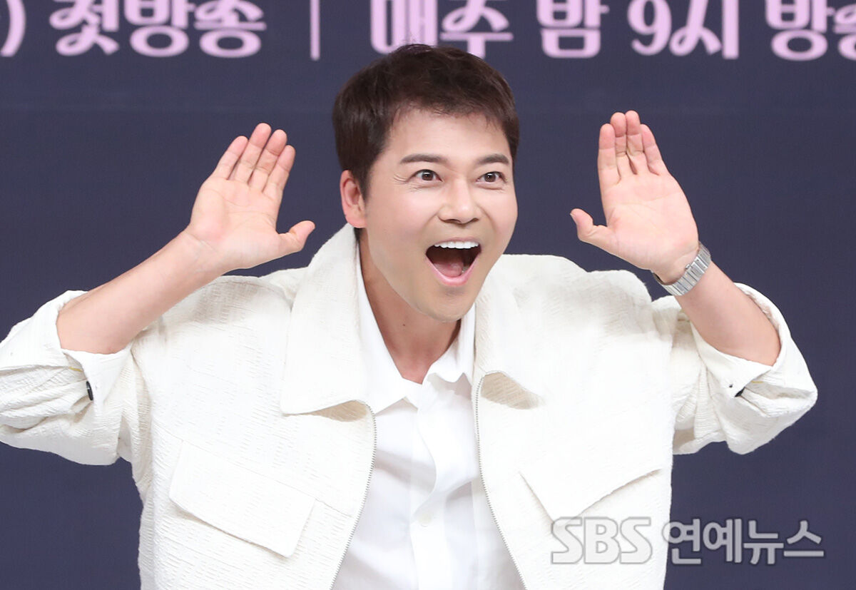 전현무