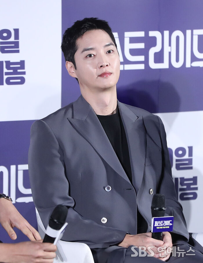 Kang Young-seok