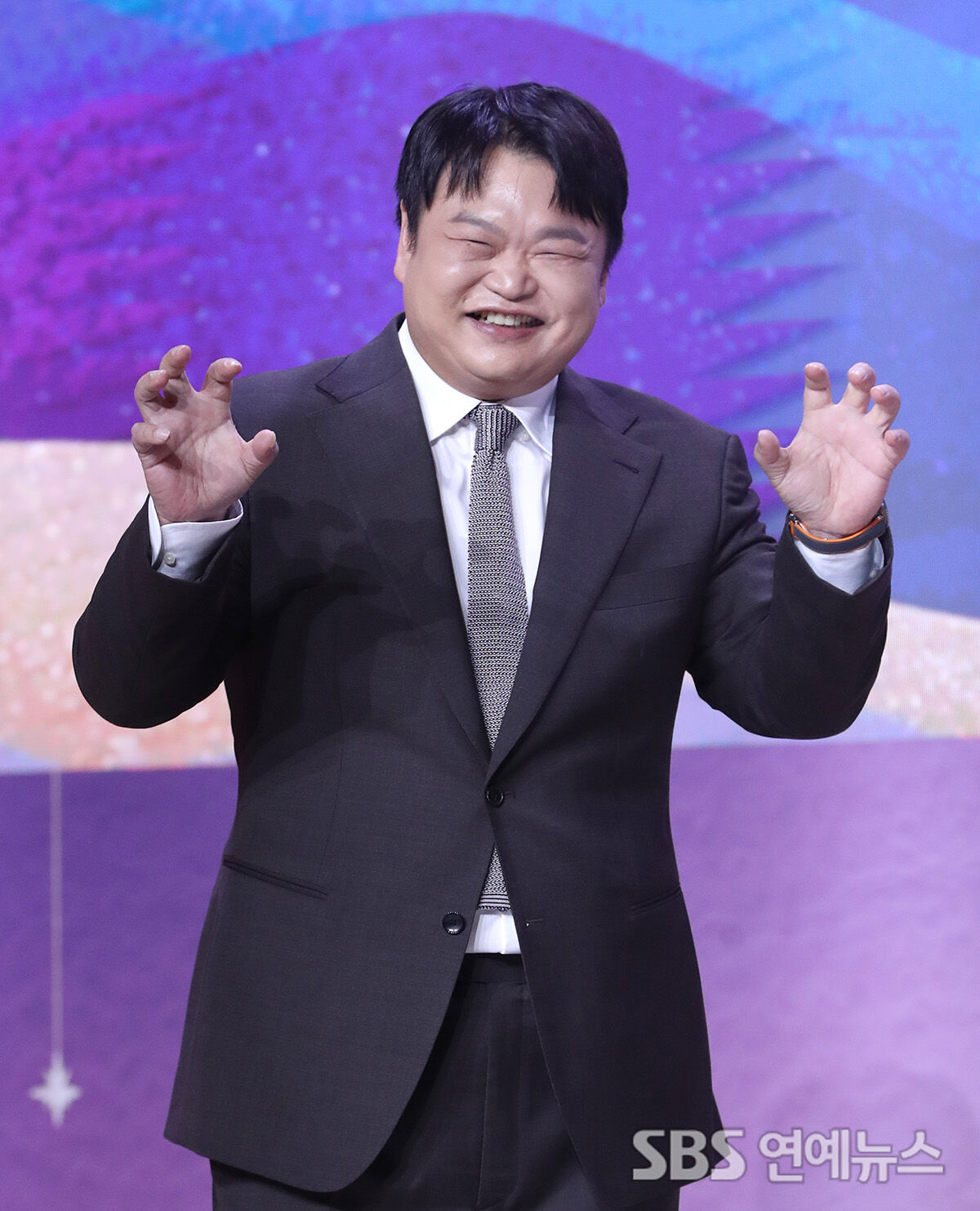 고규필