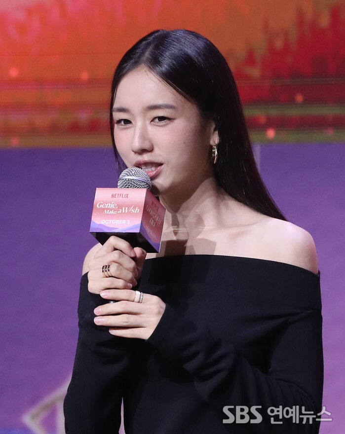 Ahn Eun-jin Lights Up 'Genie, Make A Wish' Press Conference