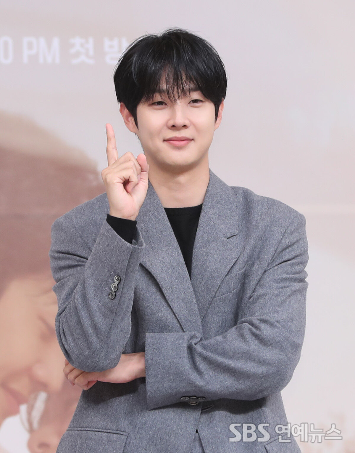 최우식