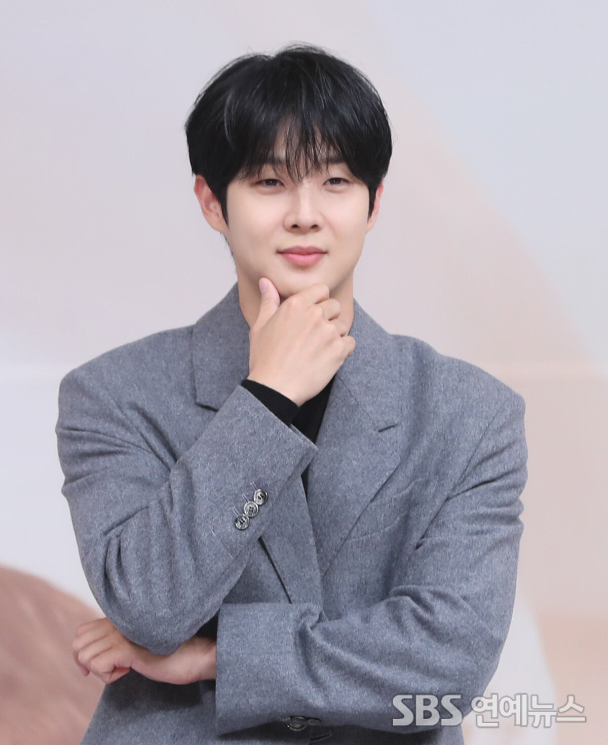 최우식