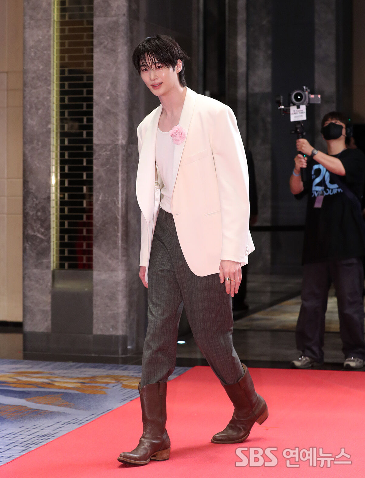 변우석