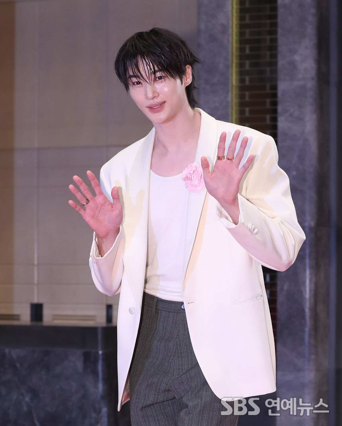 변우석