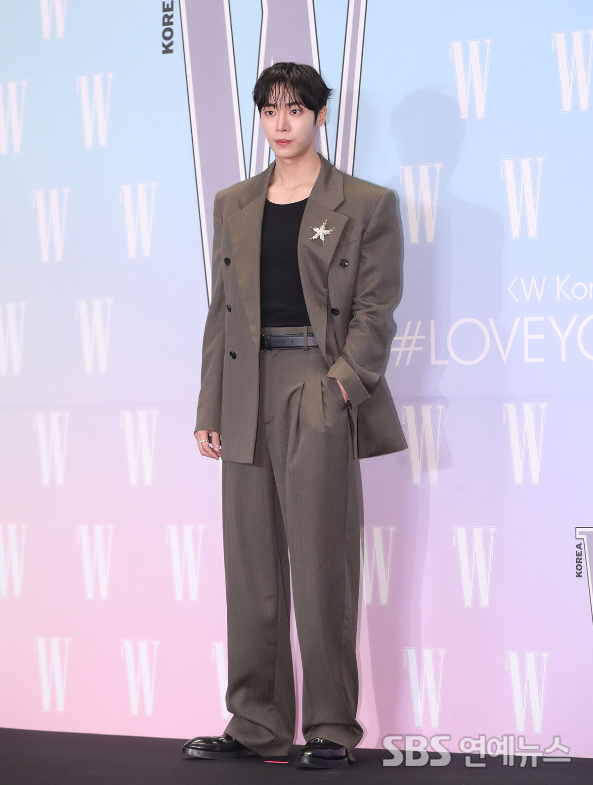 추영우