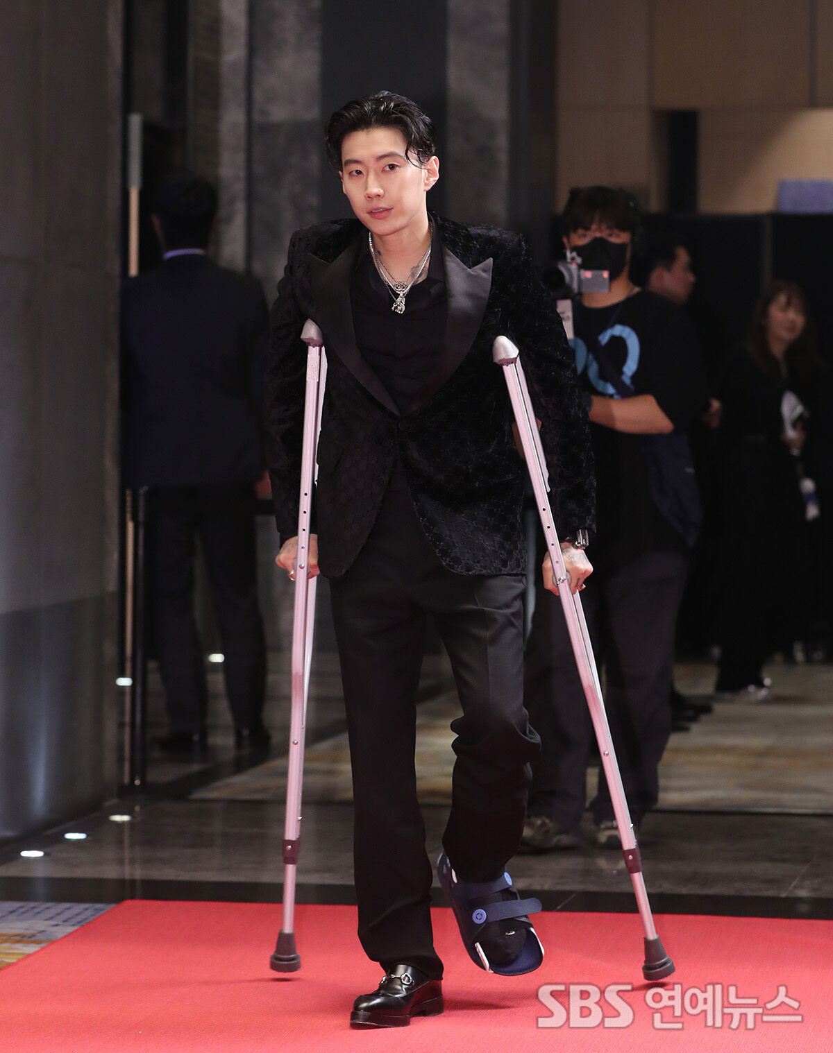 박재범