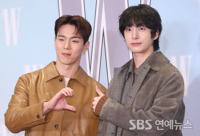 MONSTA X's SHOWNU and HYUNGWON Flash Finger Heart and Thumbs-Up at Breast Cancer Awareness Photocall
