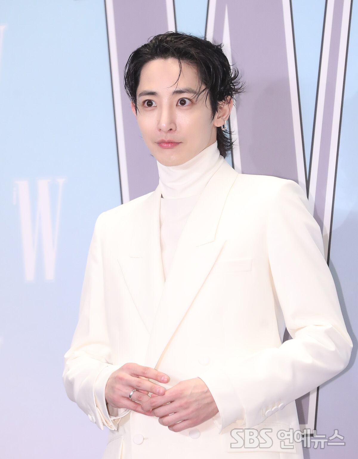 이수혁