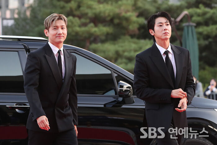 TVXQ on the red carpet at the National Theater of Korea