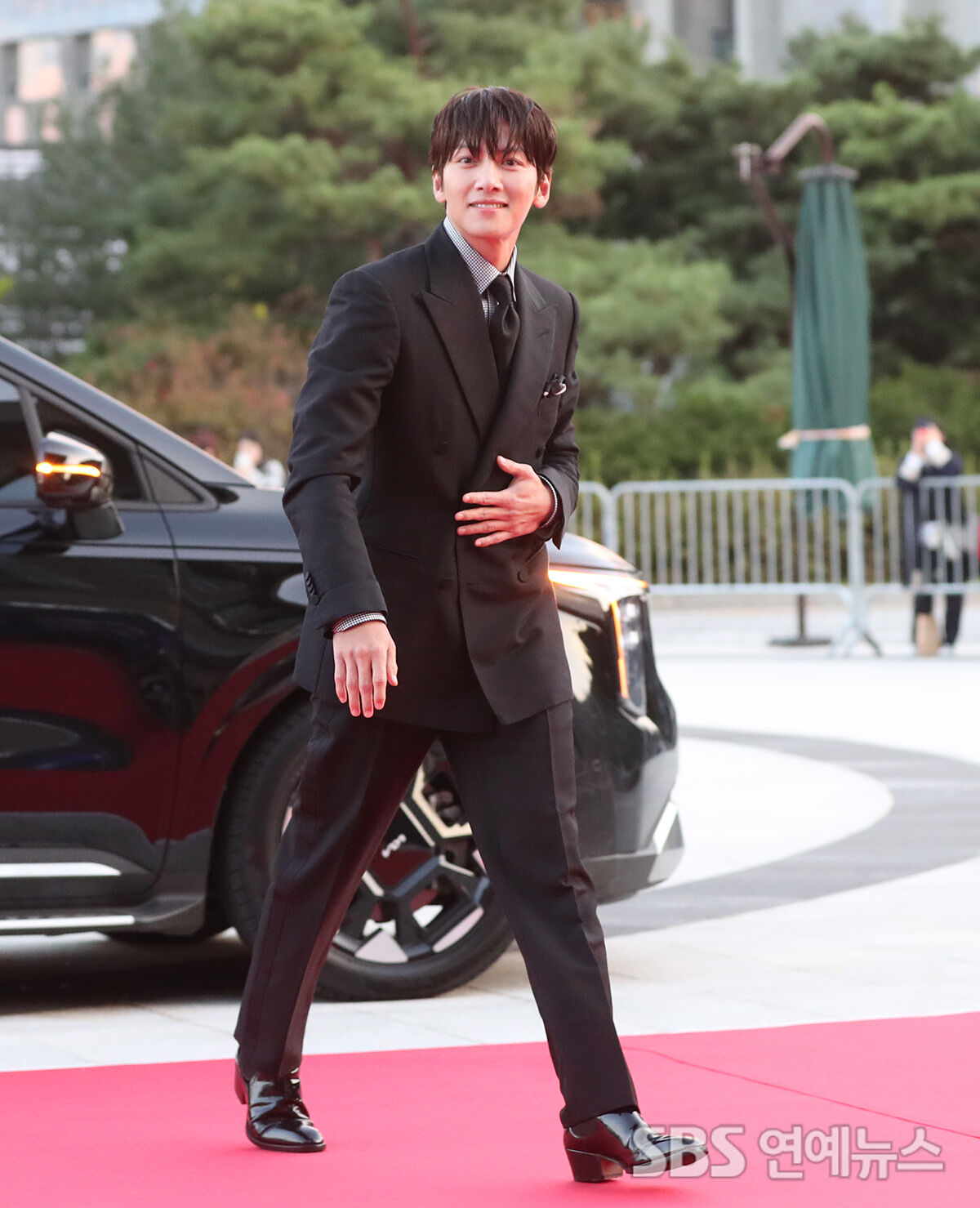 지창욱