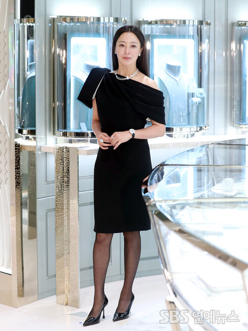 Kim Hee-sun