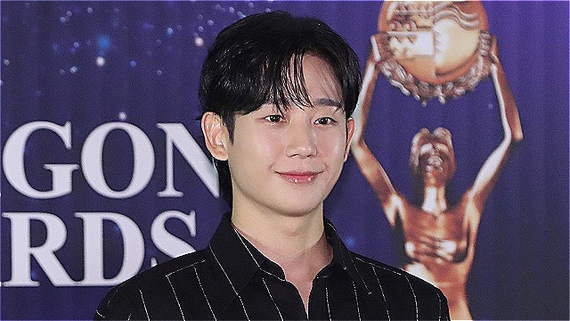 [E포토] 정해인, '청룡영화상 훈훈한 미소와 함께'