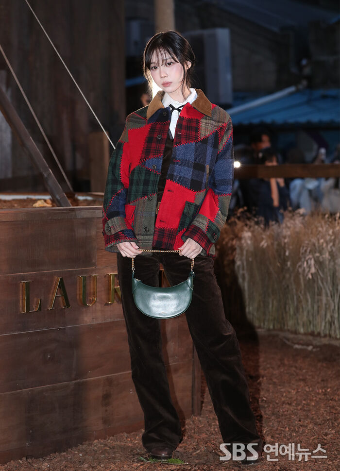 aespa’s WINTER Serves Winter-Ready Style at Seoul Fashion Photo Call