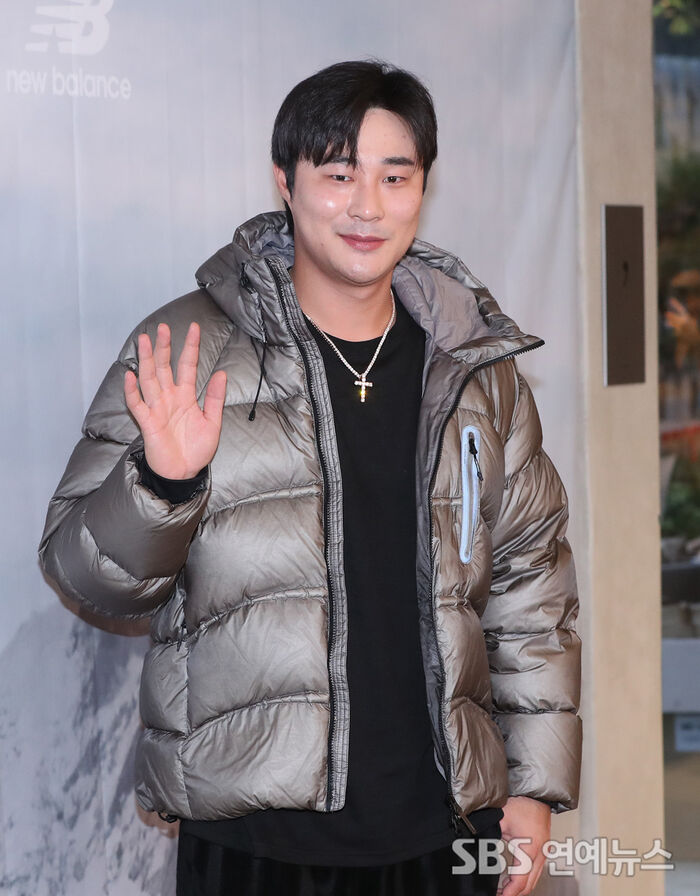 Kim Ha-seong Lights Up Seongsu at New Balance Photo Call