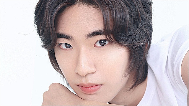 '2025 슈퍼모델선발대회' 대상 수상자 김재민..."예상 못해 더욱 벅차" 소감