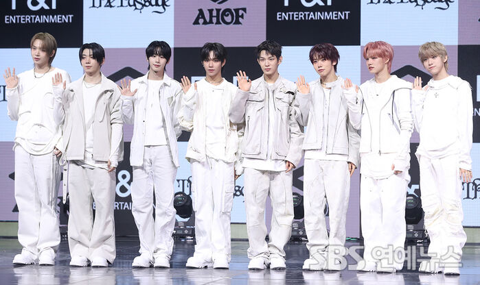 AHOF Returns as Eight, Not Nine, with Second Mini-Album 'The Passage'