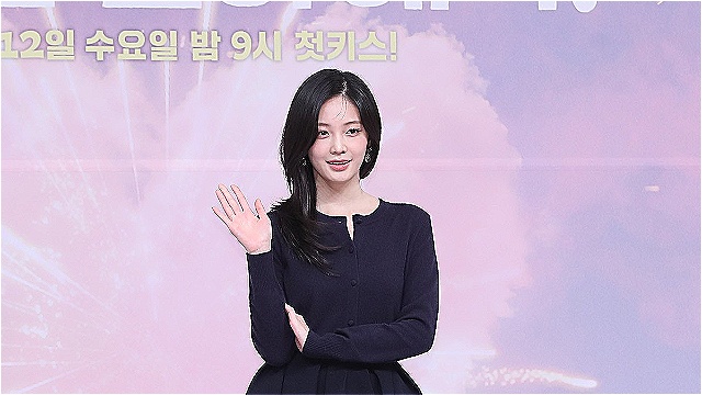 [E포토] 우다비, '키스는 괜히 해서'로 인사드려요