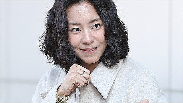 [E포토] 유이, '테토녀의 매운맛 주먹'