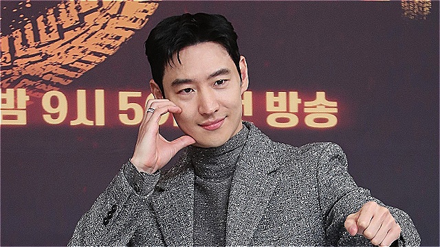 [E포토] 이제훈, '모범택시 시즌3 운행 시작합니다'