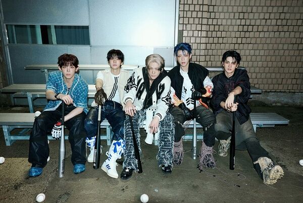 '컴백 D-7' 나우즈 새 싱글 'Play Ball', 야구 스토브리그 달군다