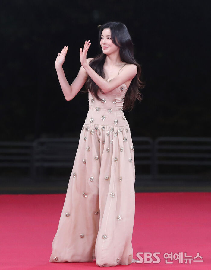 Lee Sun-bin at the 46th Blue Dragon Film Awards Red Carpet