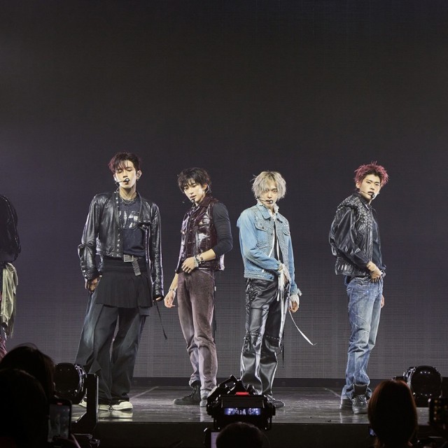 RIIZE Lights Up Comeback Showcase, Premieres 'Fame' & 'Sticky Like'