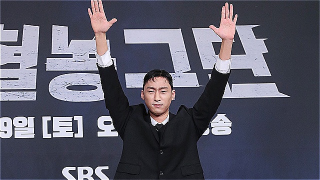 [E포토] 이대희, '손만 뻗으면 닿는 농구림'