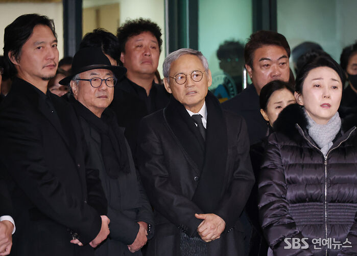 Lee Soon-jae Laid to Rest at 91 as Fellow Stars Pay Their Respects