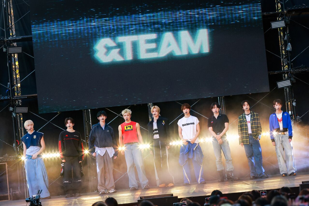 &TEAM, 'Back to Life'로 日 오리콘 랭킹 1위…"홍백가합전 등 뜨거운 연말"