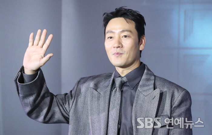 Park Hae-soo at the press conference for Netflix's The Price of Confession