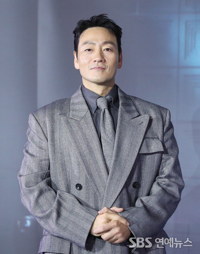 Park Hae-soo Is Netflix's Go-To Leading Man