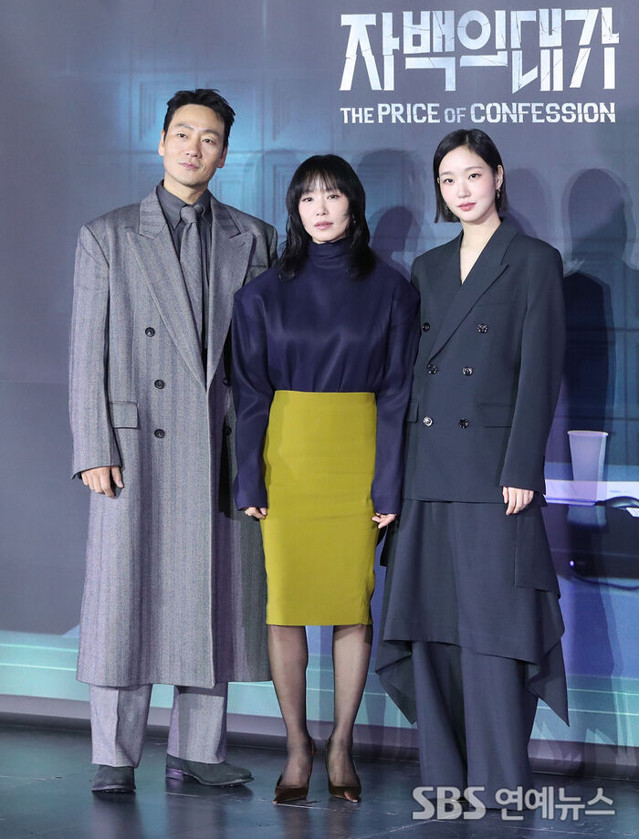 Park Hae-soo·Jeon Do-yeon·Kim Go-eun Step Out for Netflix's 'The Price of Confession'