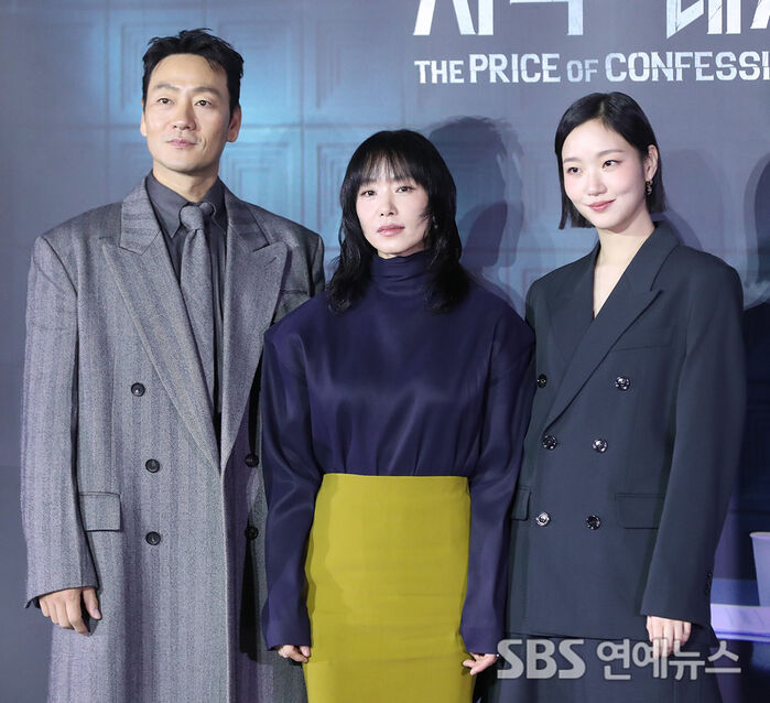 Park Hae-soo, Jeon Do-yeon and Kim Go-eun at The Price of Confession Press Event