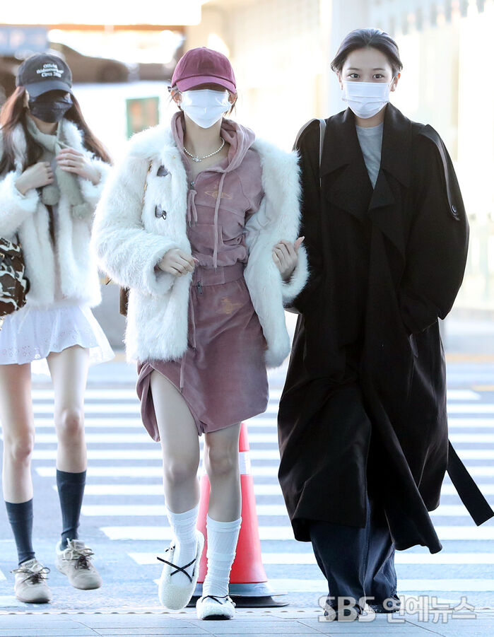 Jang Wonyoung and Ahn Yujin