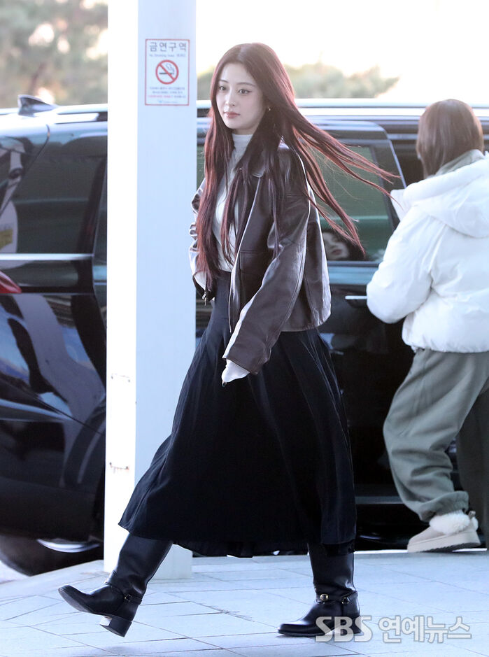 LE SSERAFIM's Huh Yunjin