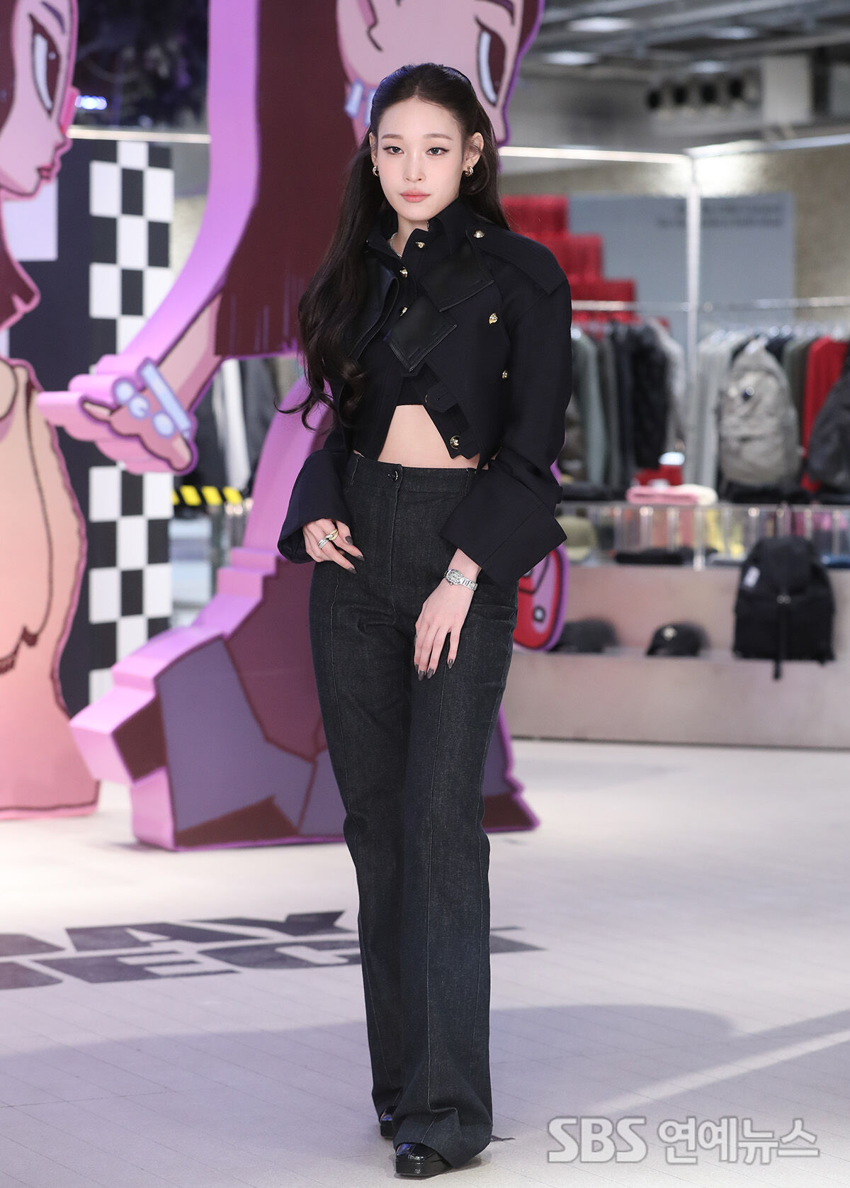 Annie of ALLDAY PROJECT