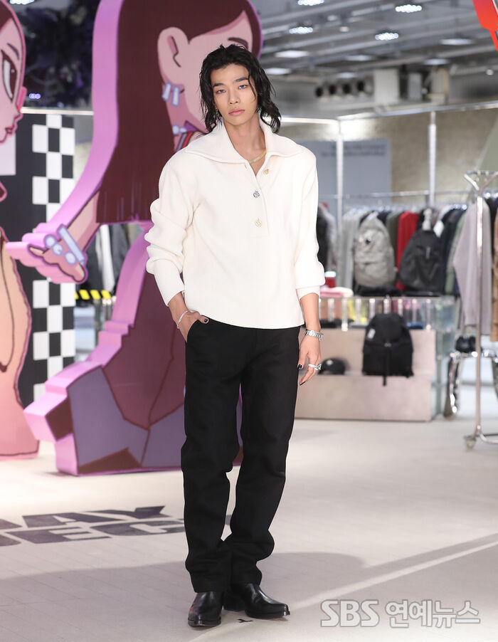Tarzan of ALLDAY PROJECT at the group’s Seoul pop-up