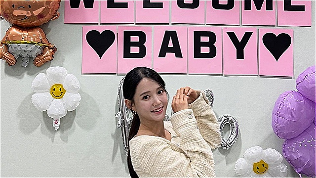 남보라, 결혼 7개월 만에 임신…"곧 엄마가 됩니다"