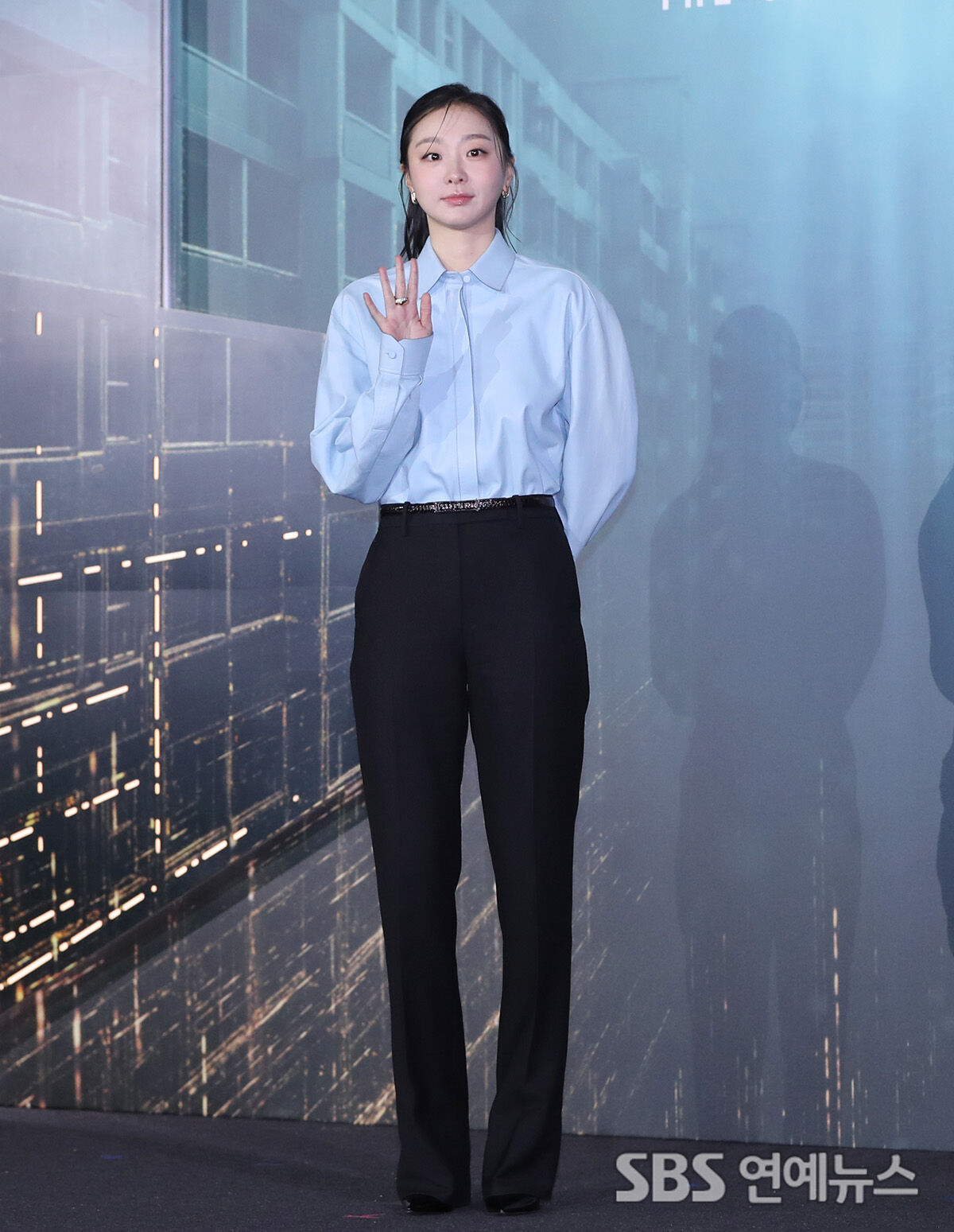 김다미